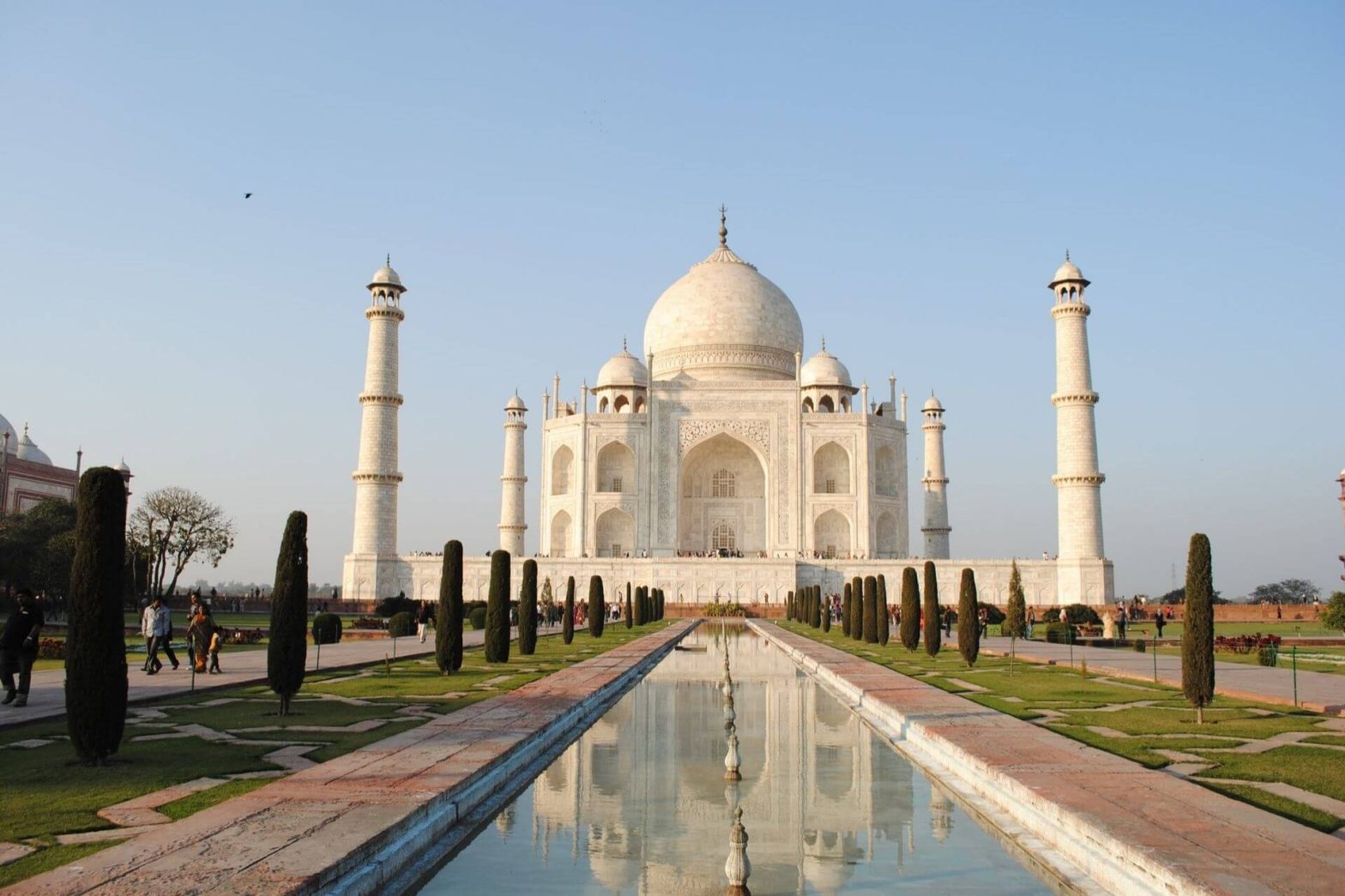 Delhi to Agra Car Rental