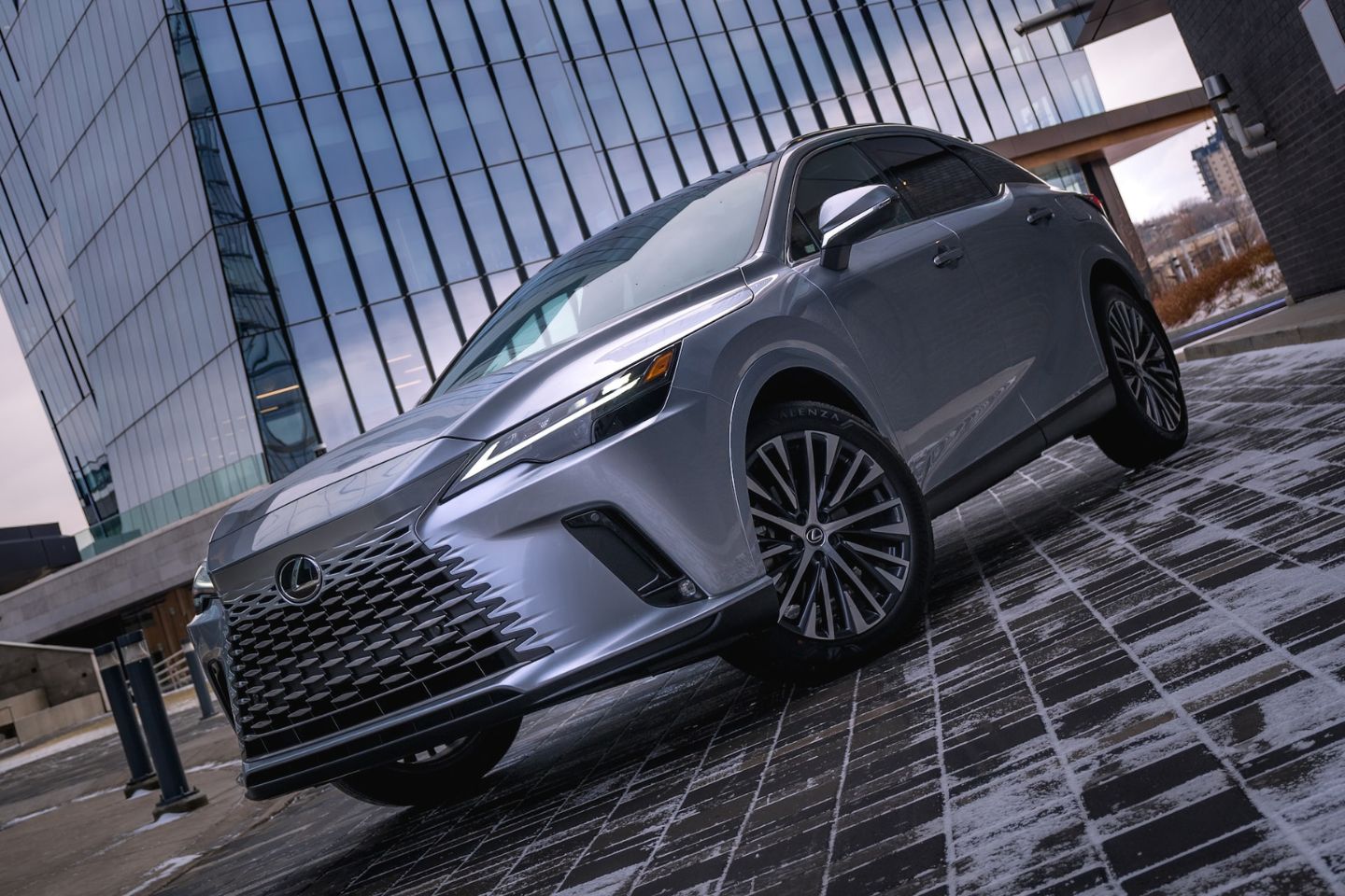 Delhi to Lucknow Car Rental (Fare, Packages 2024)